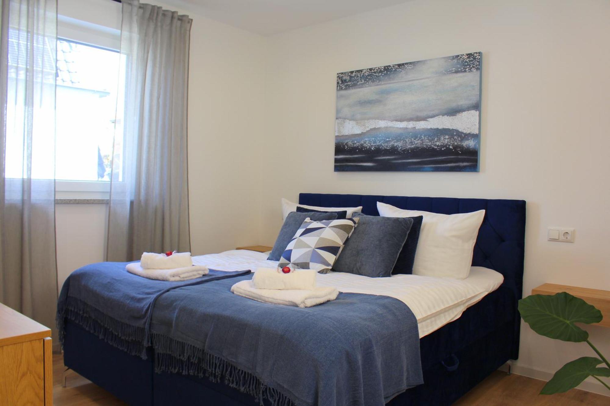 Apartment Mit Voll Ausgestatetter Kueche, Badewanne, Balkon, Parkplatz Vor Dem Haus, Ruhig Gelegen, Ada4 คูลม์บาค ภายนอก รูปภาพ