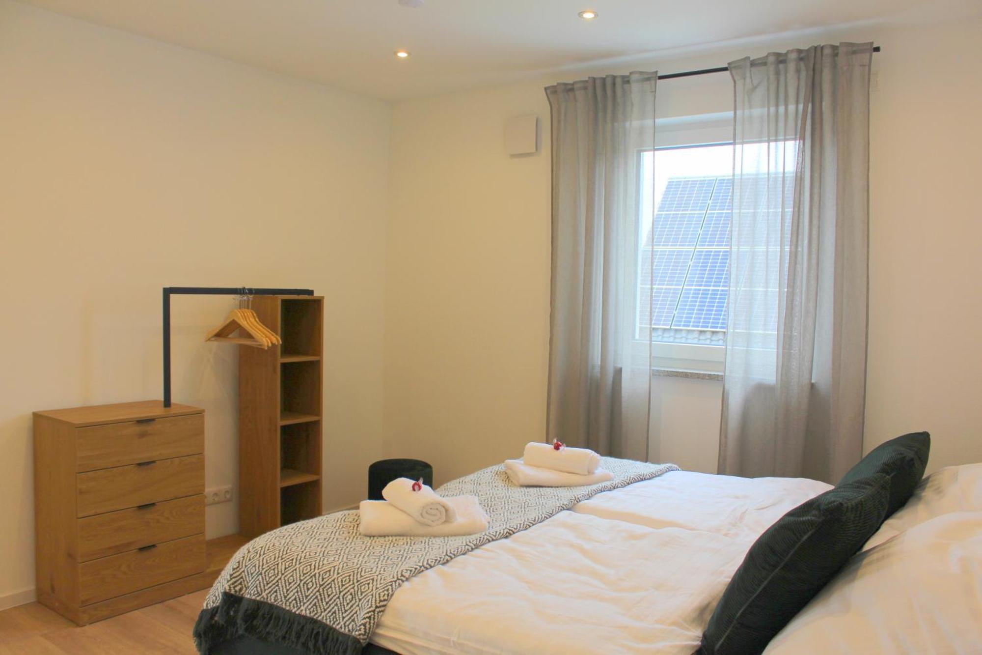 Apartment Mit Voll Ausgestatetter Kueche, Badewanne, Balkon, Parkplatz Vor Dem Haus, Ruhig Gelegen, Ada4 คูลม์บาค ภายนอก รูปภาพ