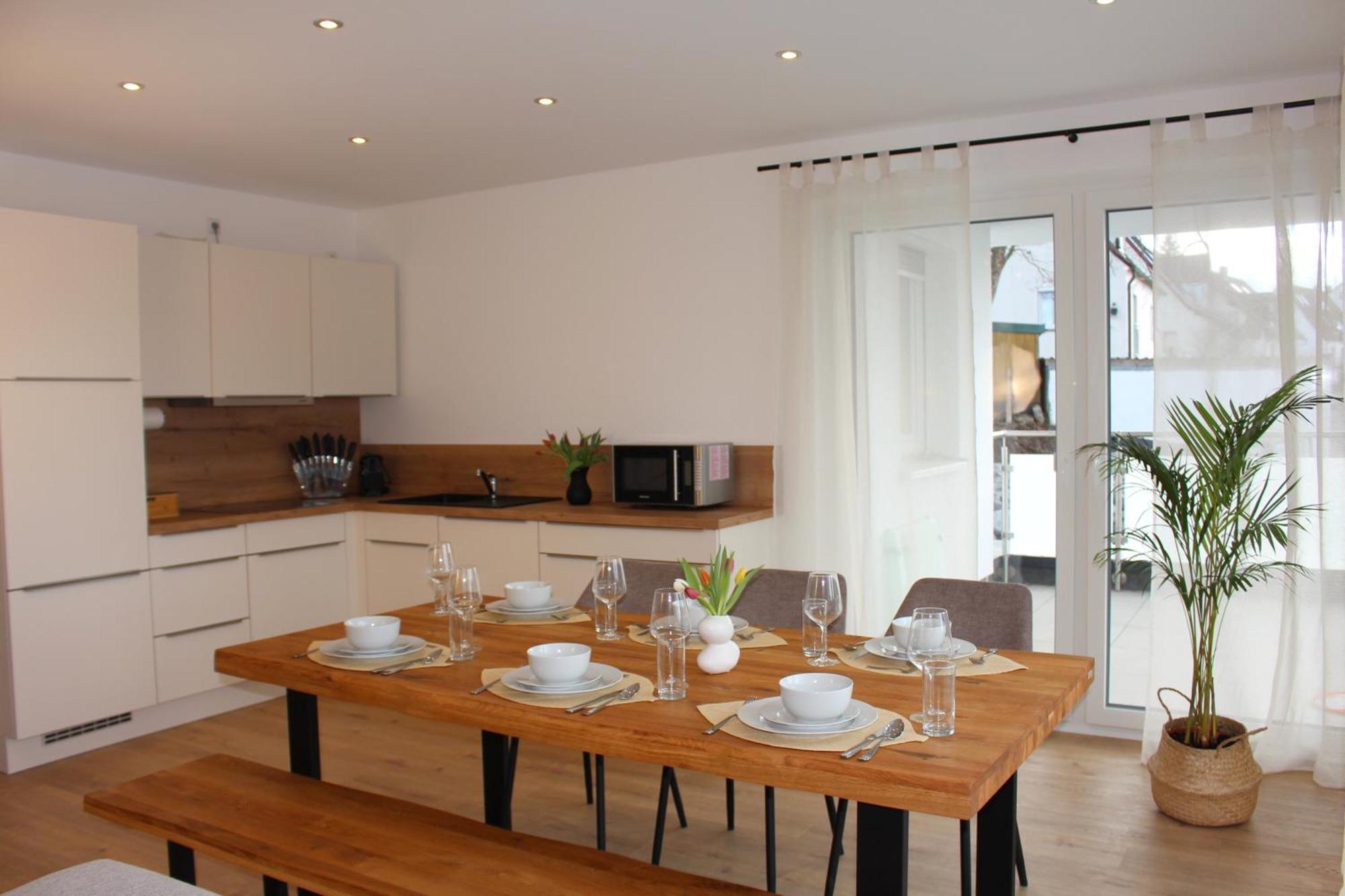 Apartment Mit Voll Ausgestatetter Kueche, Badewanne, Balkon, Parkplatz Vor Dem Haus, Ruhig Gelegen, Ada4 คูลม์บาค ภายนอก รูปภาพ