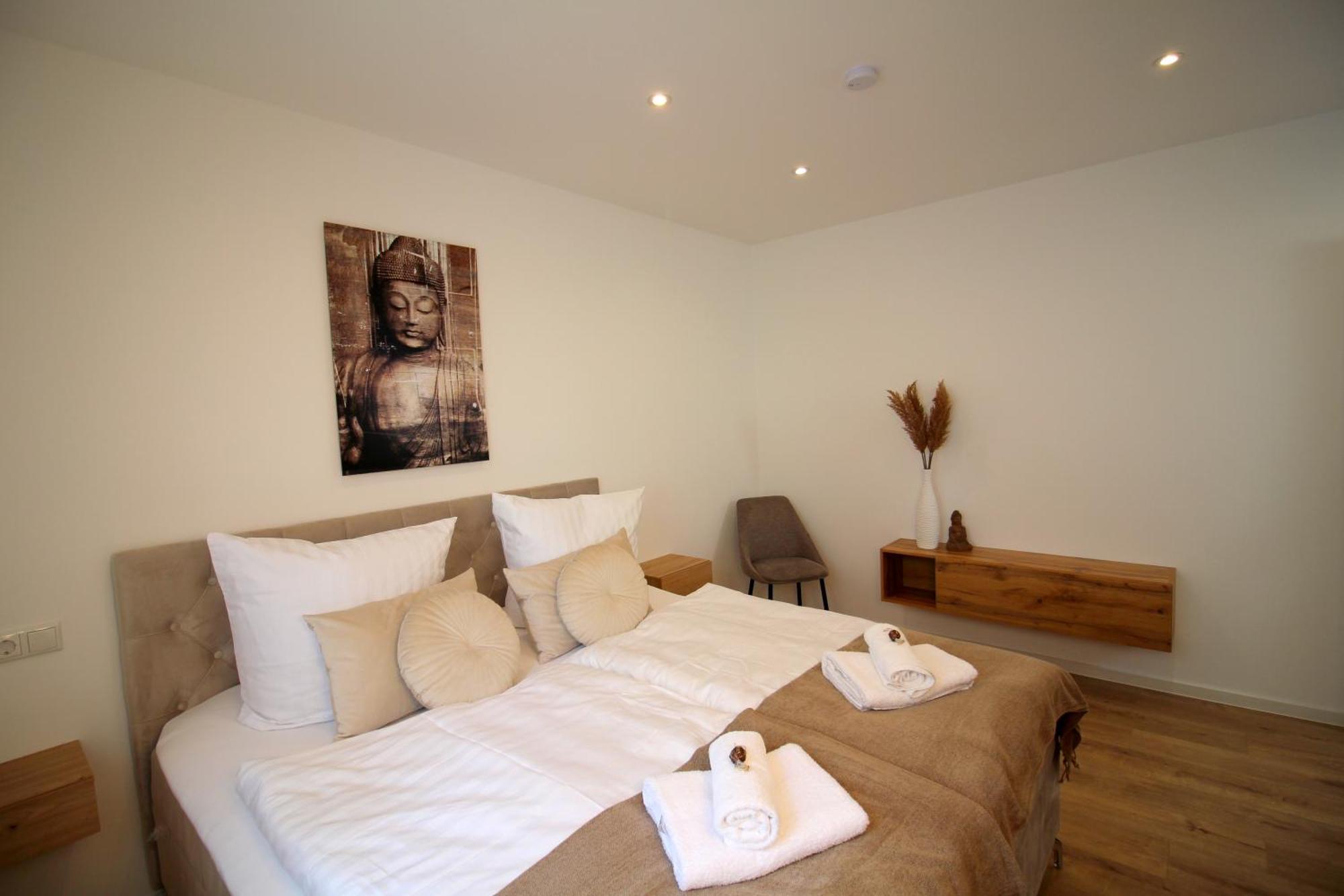 Apartment Mit Voll Ausgestatetter Kueche, Badewanne, Balkon, Parkplatz Vor Dem Haus, Ruhig Gelegen, Ada4 คูลม์บาค ภายนอก รูปภาพ