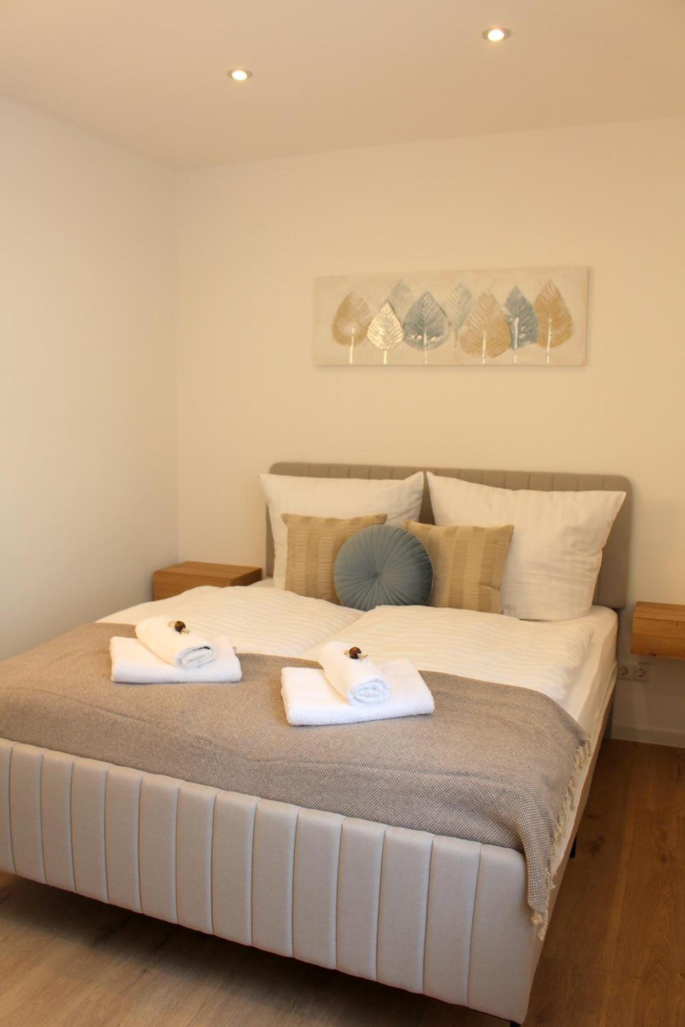 Apartment Mit Voll Ausgestatetter Kueche, Badewanne, Balkon, Parkplatz Vor Dem Haus, Ruhig Gelegen, Ada4 คูลม์บาค ภายนอก รูปภาพ